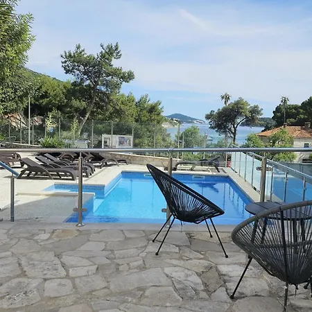 Babilon 3* Zaton (Dubrovnik-Neretva)