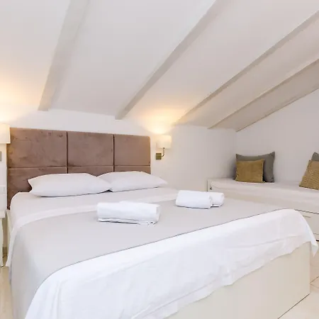 Babilon 3* Dubrovnik