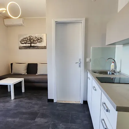 Gostinjska kuća Babilon 3*